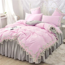 Load image into Gallery viewer, 4PCS Princess Couture Plush Cotton Candy Floral Duvet Cover Bed Set Decordovia
