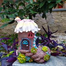 Load image into Gallery viewer, Brown Fairy Shoe House Solar Garden Ornaments
