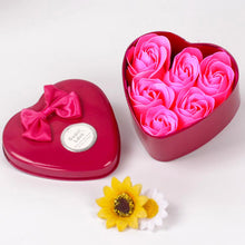 Load image into Gallery viewer, 6Pcs Scented Rose Soap Petal Flowers Gift Set Decordovia
