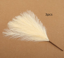 Load image into Gallery viewer, Faux Pampas Grass Décor 
